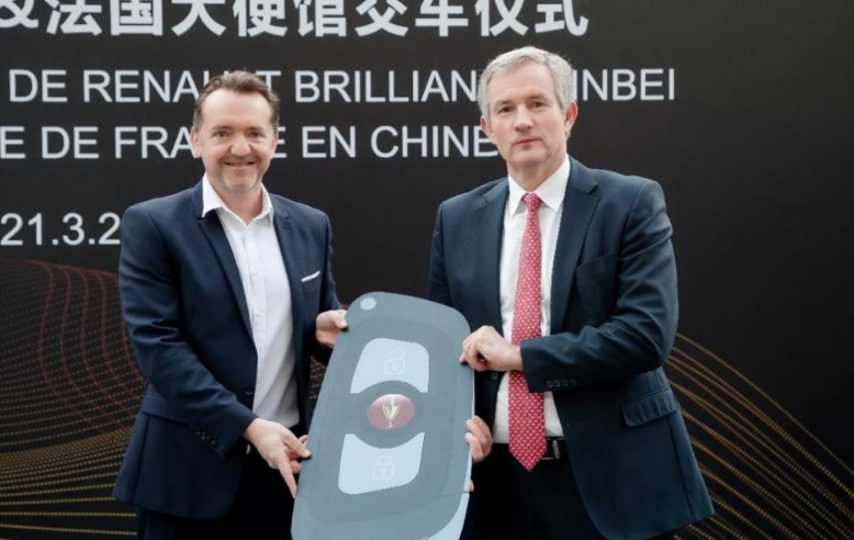 华晨雷诺金杯海狮王成为法国驻华大使馆公务用车