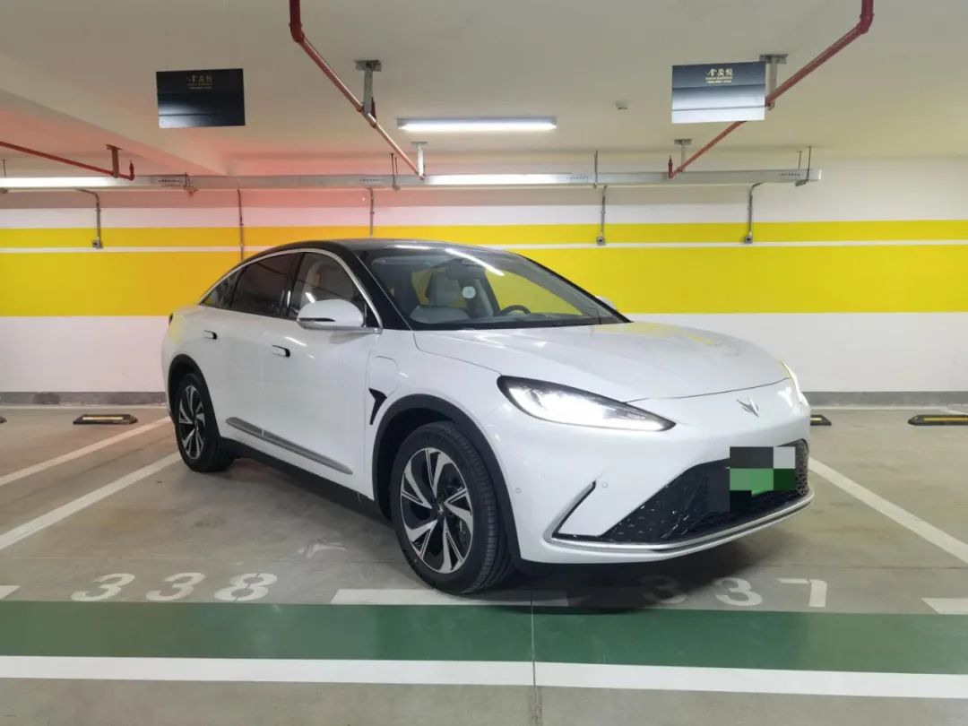 接近30万，为什么车主选择了极狐阿尔法S？