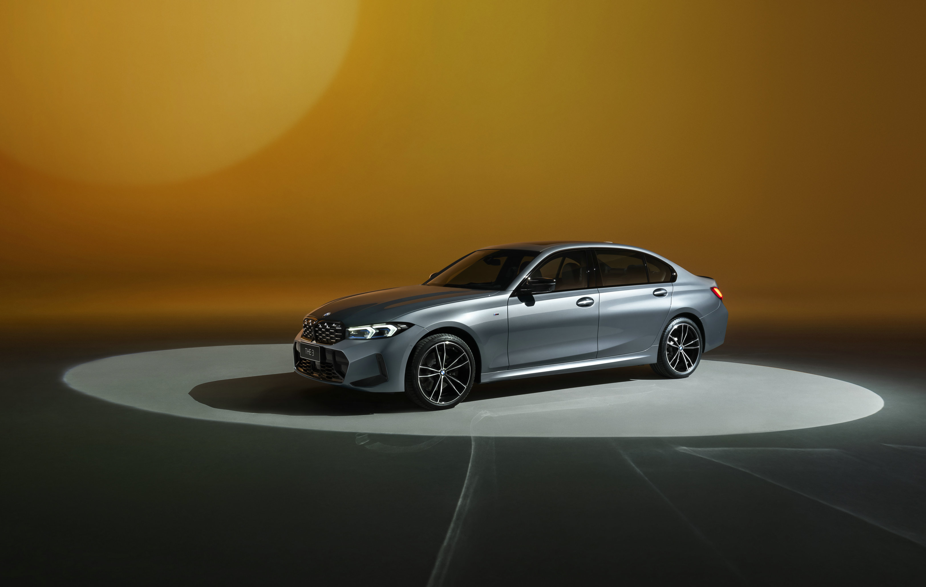 M车型双箭齐发，新BMW 3系焕新上市