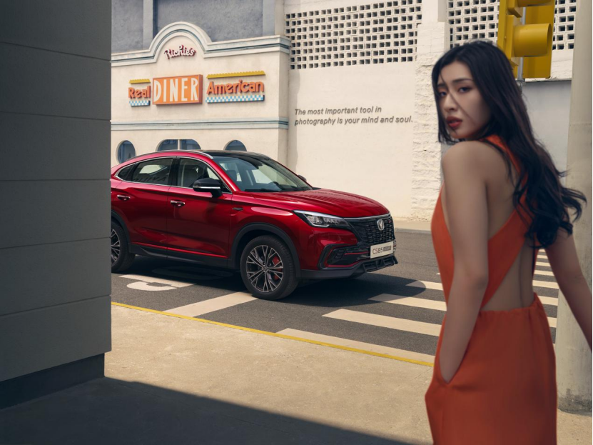 轿跑SUV 2023款CS85COUPE焕新姿态