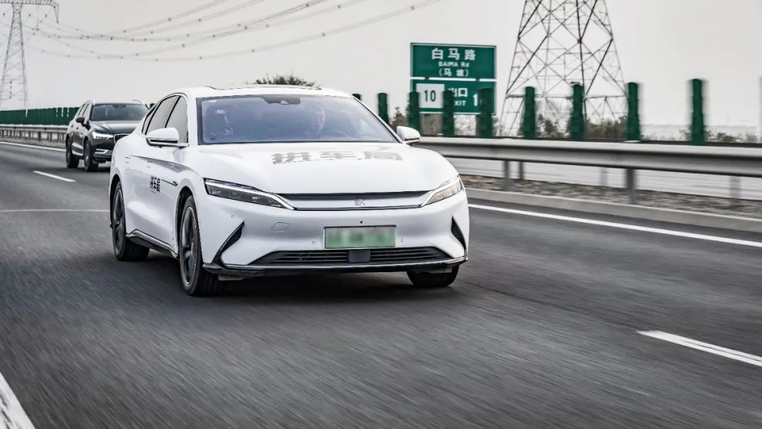 《拼车局》现场体验，小鹏P7让你瞬间忘掉特斯拉Model 3