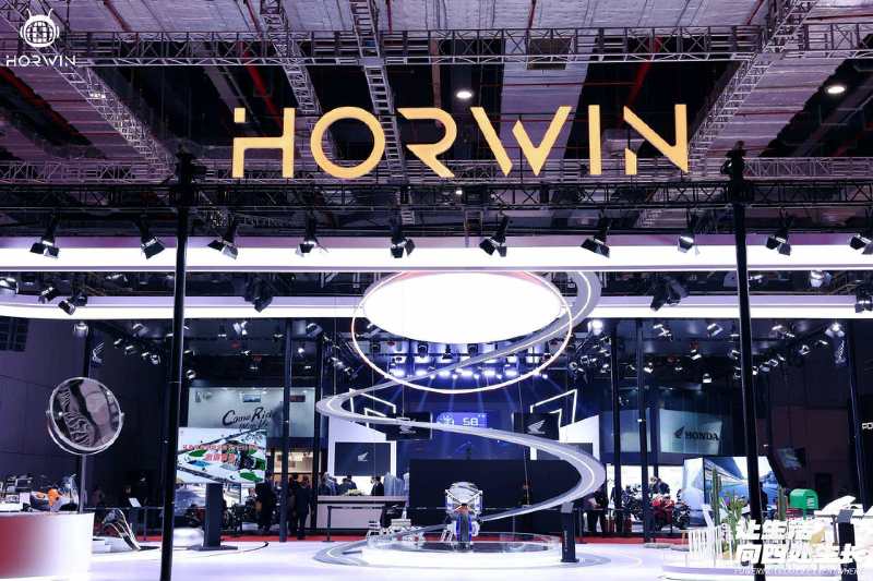 抢滩智能两轮豪车赛道，HORWIN号外登陆车展