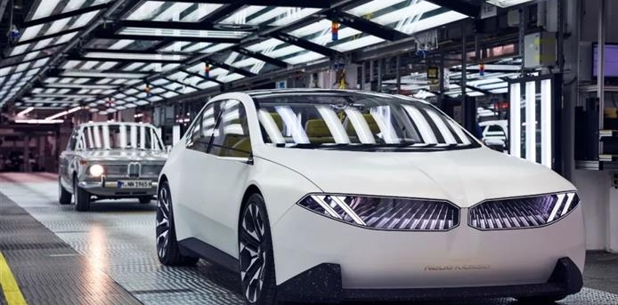 宝马慕尼黑工厂将在2027年末停产燃油车