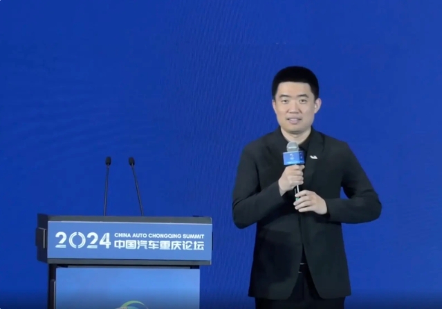 李想揭秘自动驾驶技术新突破：模拟人类驾驶方式的革新