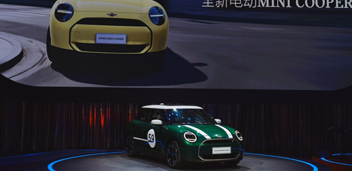 做最有趣的电动车，18.98万元起电动MINI Cooper “三年磨一?！? /></a>						<a href=