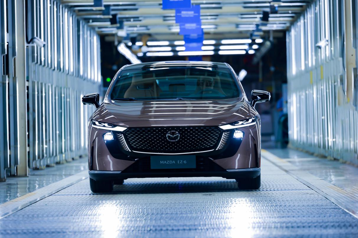 环保与科技并重 MAZDA EZ-6下线彰显合资新能源价值追求