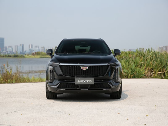 全新凯迪拉克XT5开启预售，预售价27.99万起