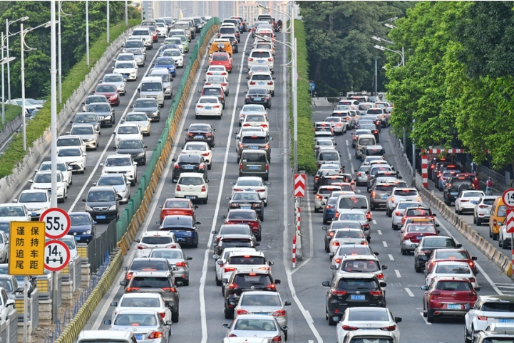 600km要开18小时，长假高速掀开电动车最后遮羞布