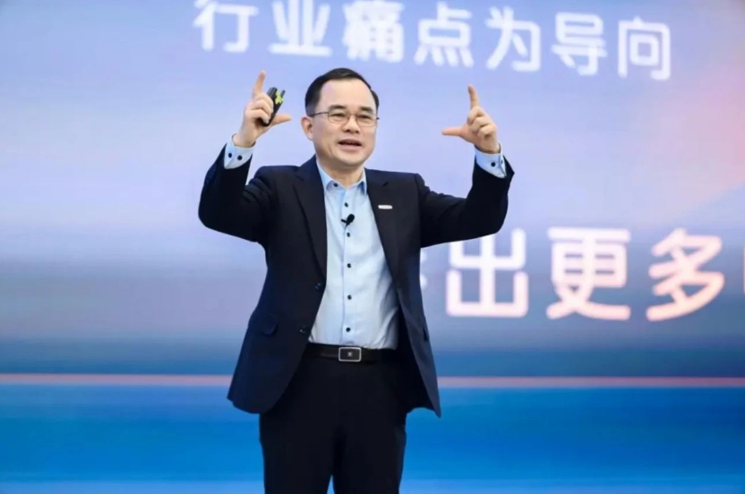 2025年冲刺年销300万辆，长安汽车底气何在？