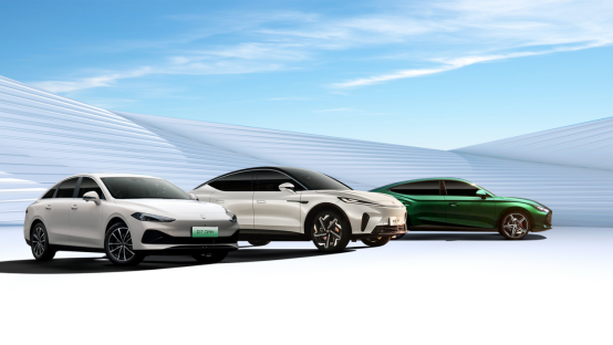 上汽乘用车2024年零售量超81.4万辆 DMH超混技术获殊荣