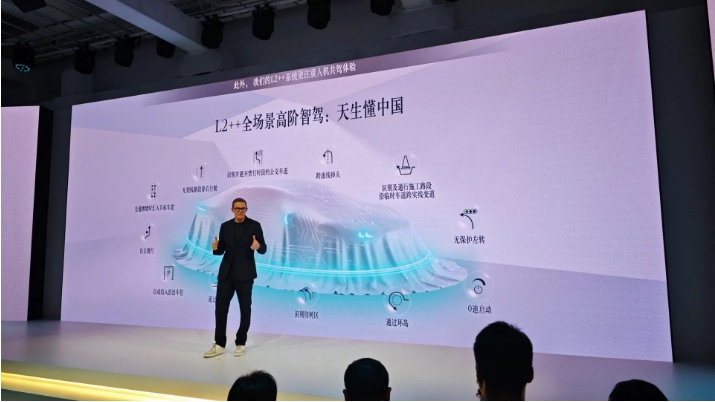 奔驰去年中国市场跌幅最大，燃油车填不上电动车的“坑”