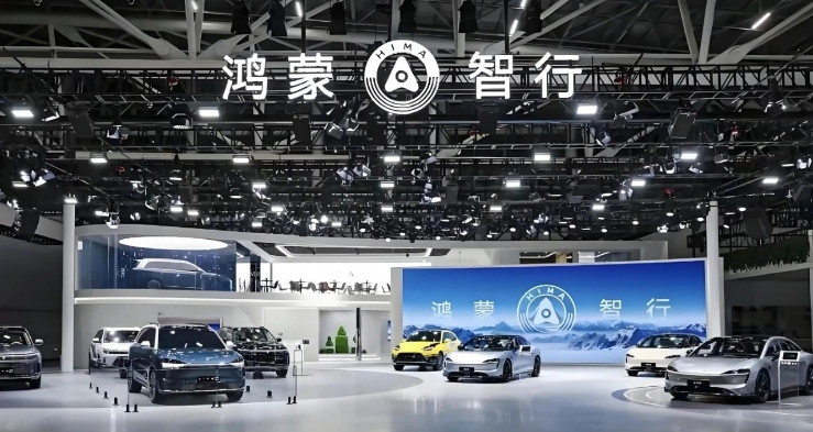 尊界5月上市，年底智界R9压轴，鸿蒙智行年内月月出新车