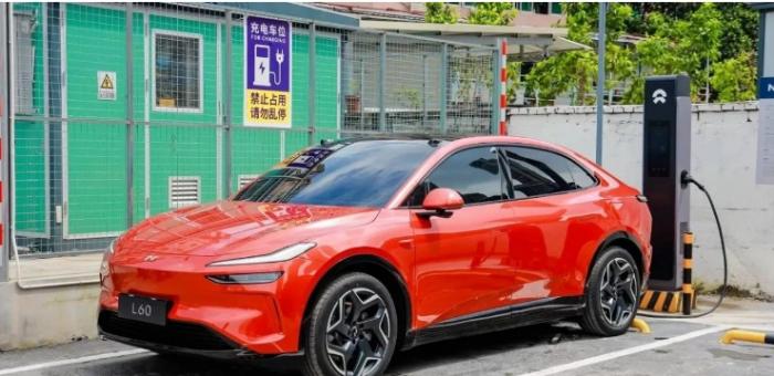 提车就送“工作”，宝马与乐道放下身段进军网约车市场